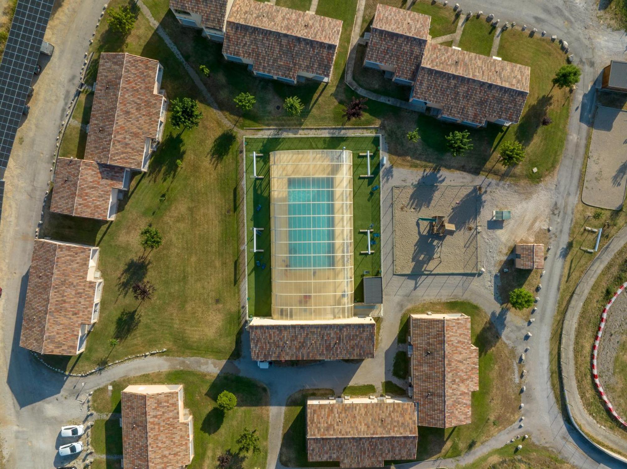 Park & Suites Village Gorges De L'Herault-Cevennes Brissac Exterior foto